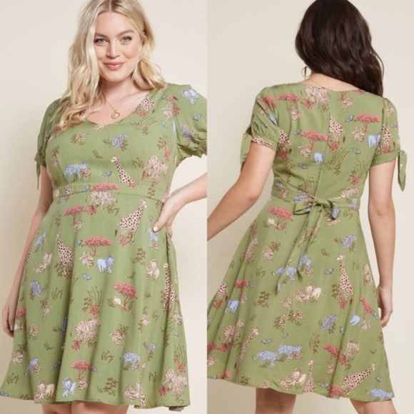 Modcloth Safari Flirty Swing Dress RARE NEW - Picture 1 of 7